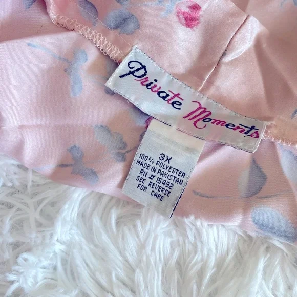 Pink and Red Floral Robe and Nightgown Set with Tie Closures Size 3X - Picture 9 of 15